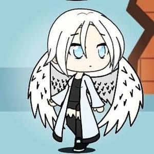 Meet your Posher, Leona